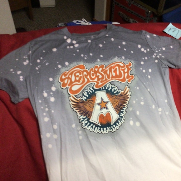 Ladies AEROSMITH tshirt - Picture 1 of 2